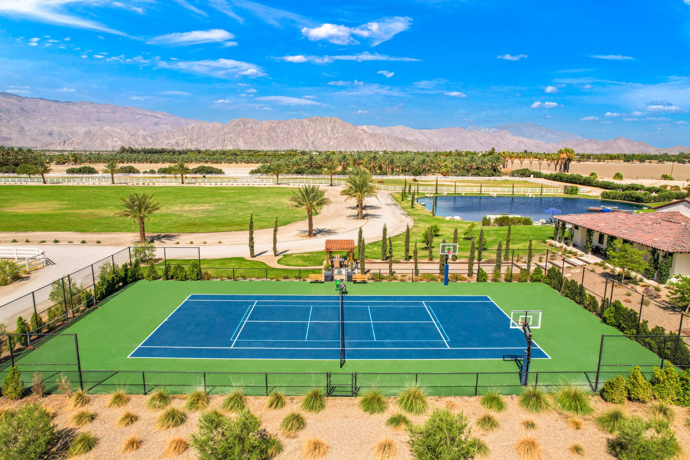 Tennis and lawn games on the grounds