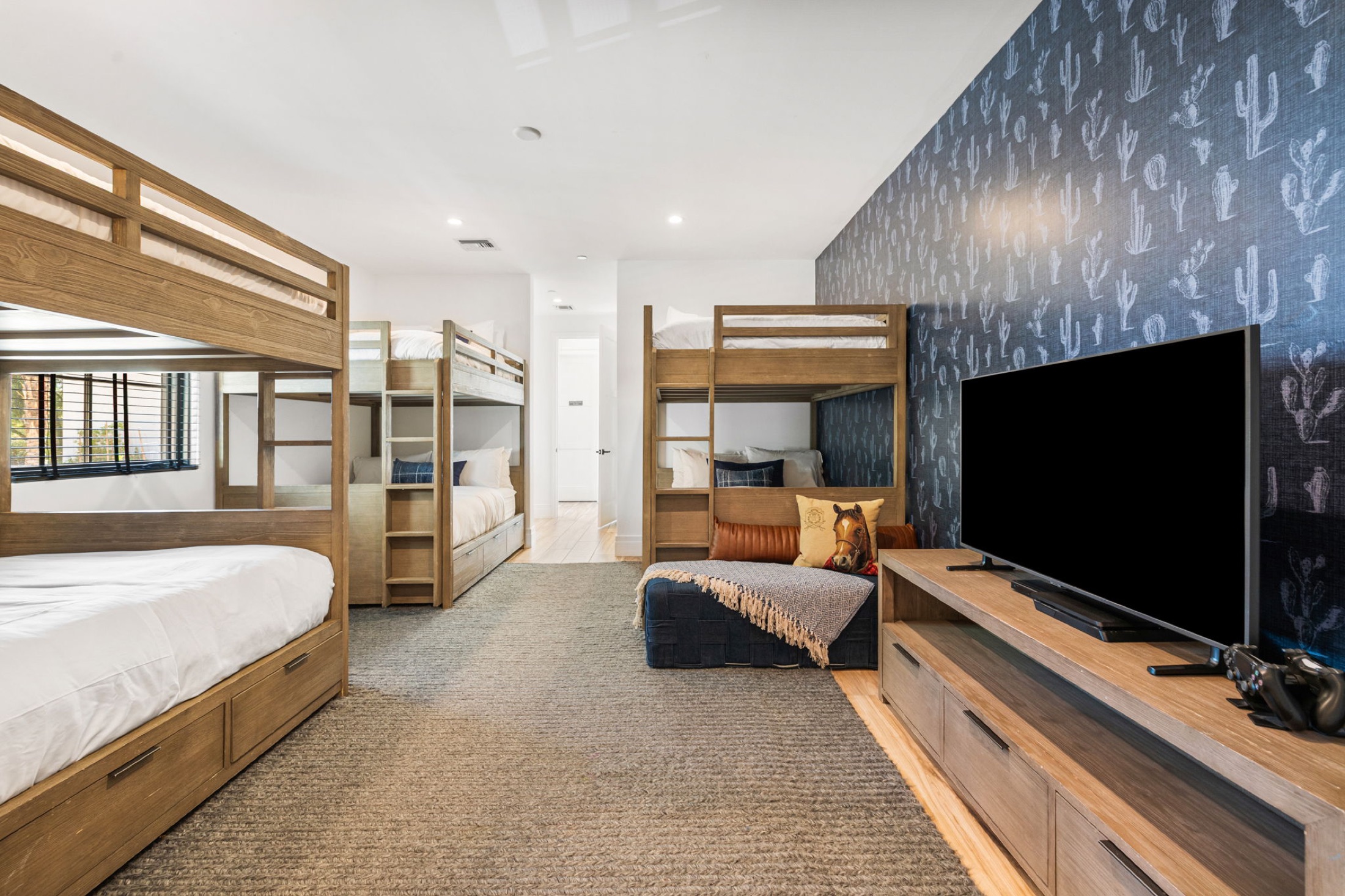 Shetland bunk room